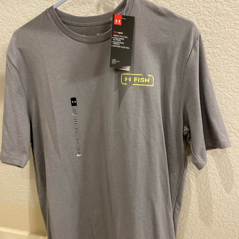 Under Armour Mens M Fish shirt NWT